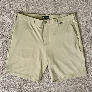 Hurley Men's Khaki Stretch Performance Shorts I Size 36 I Golf Casual
